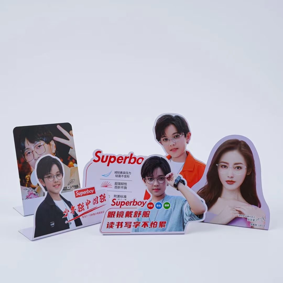 Shaped Cards, Tags, Parking Signs & Ad Fans